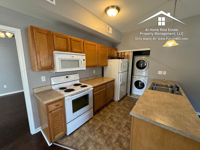 Photo - 211 N Main St Unidad 211-C North Main Street