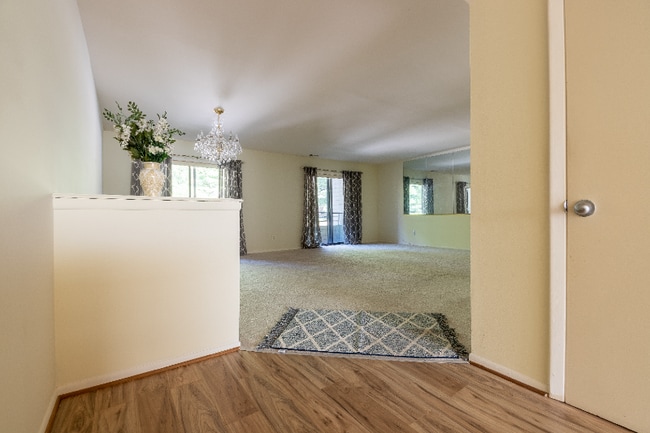 Photo - 6903 Jones View Dr Unidad 2B