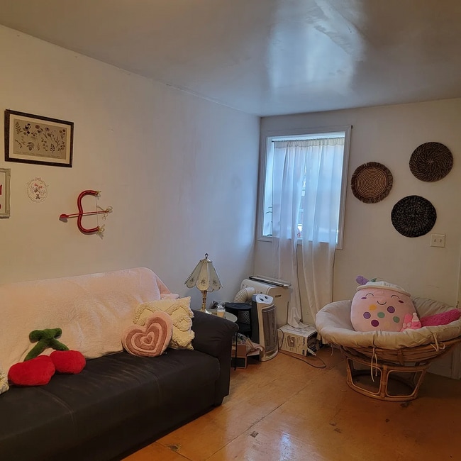 Photo - 929 W Grace St Unit second floor #2