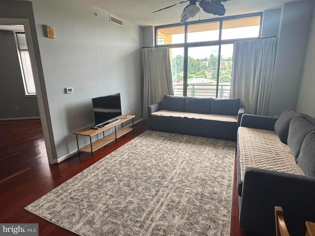 Photo - 2720 S Arlington Mill Dr Unit 706