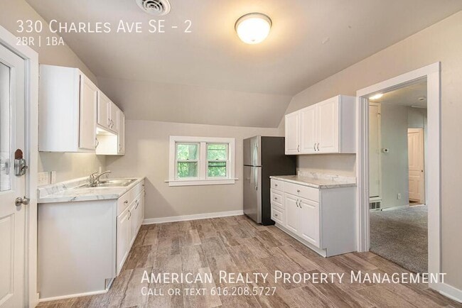 Photo - 330 Charles Ave SE Unidad 2