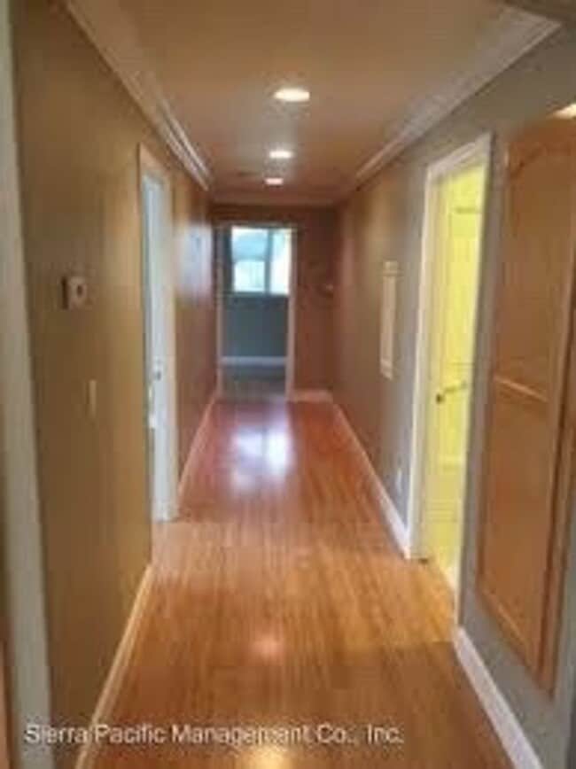 Photo - 256 Unidad B