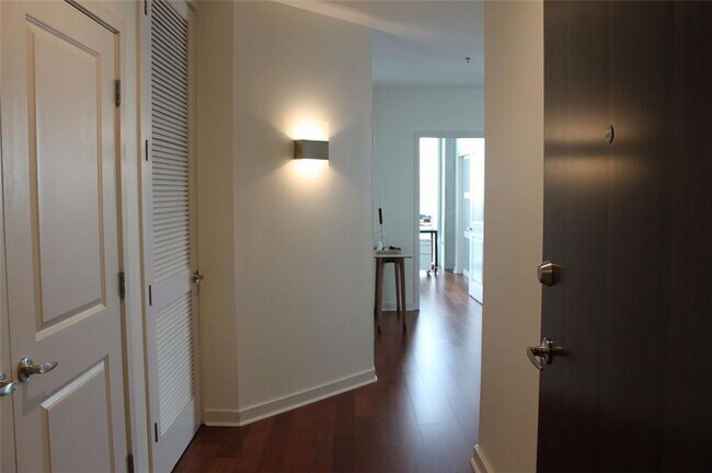 Photo - 855 Peachtree St NE Unit 3201