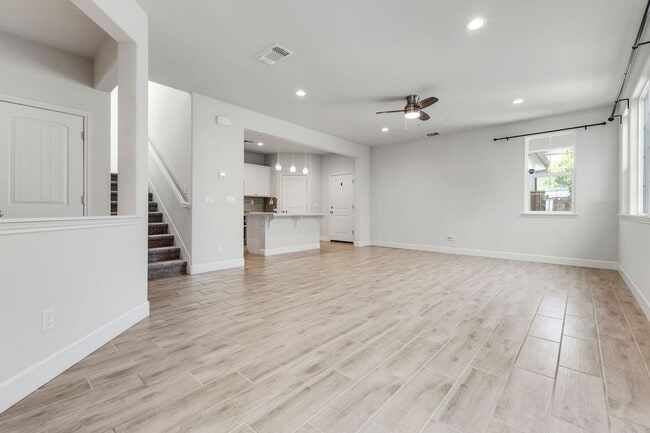 Photo - 3 Bed, 3 Bath East Garrison