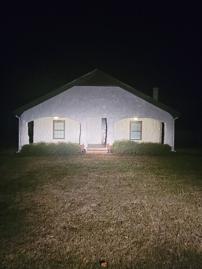 Photo - 18060 County Road 1100 Unidad Stone House