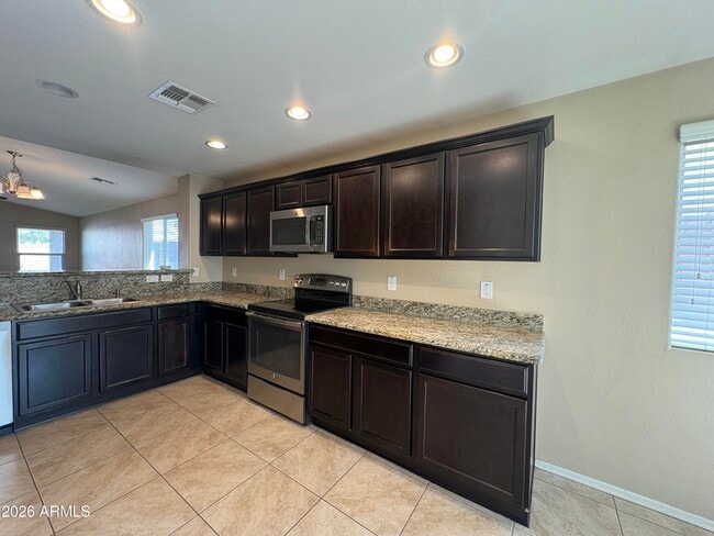 Photo - 2190 E Hazeltine Way