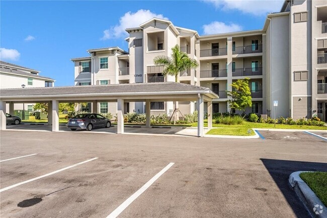 Building Photo - 12140 Wellen Golf St Unit 401 Rental