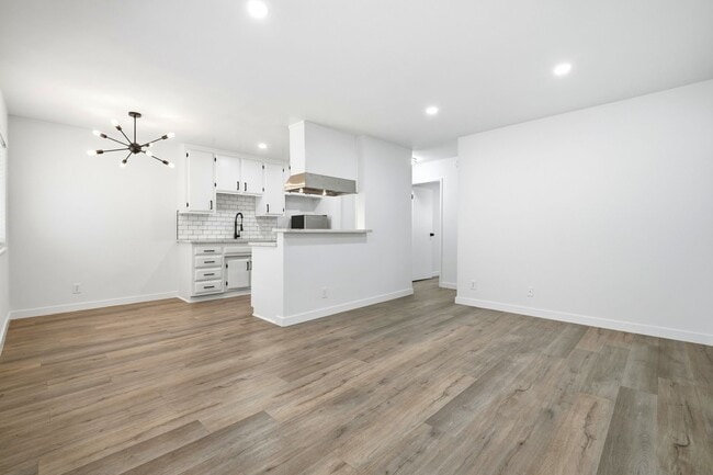 5549 Fulcher Ave Unit 1