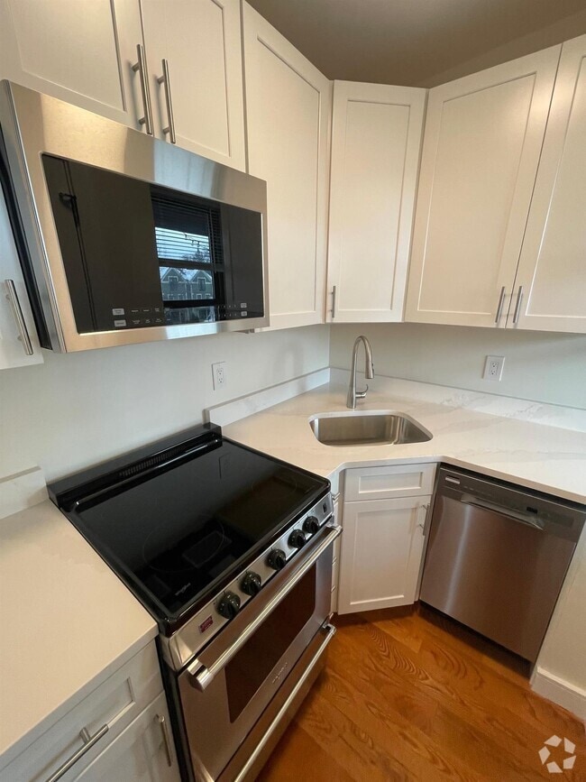 Building Photo - 32 Ivaloo St Unit 3 Rental
