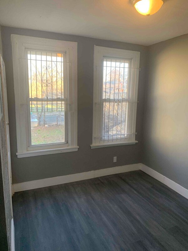 Photo - 2405 N Garnet St