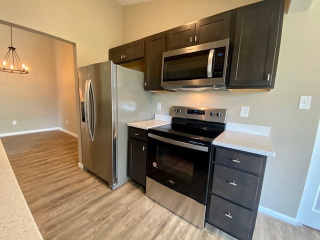 Kitchen/Quartz Countertops - 300 Blue Water Ct Unit 303