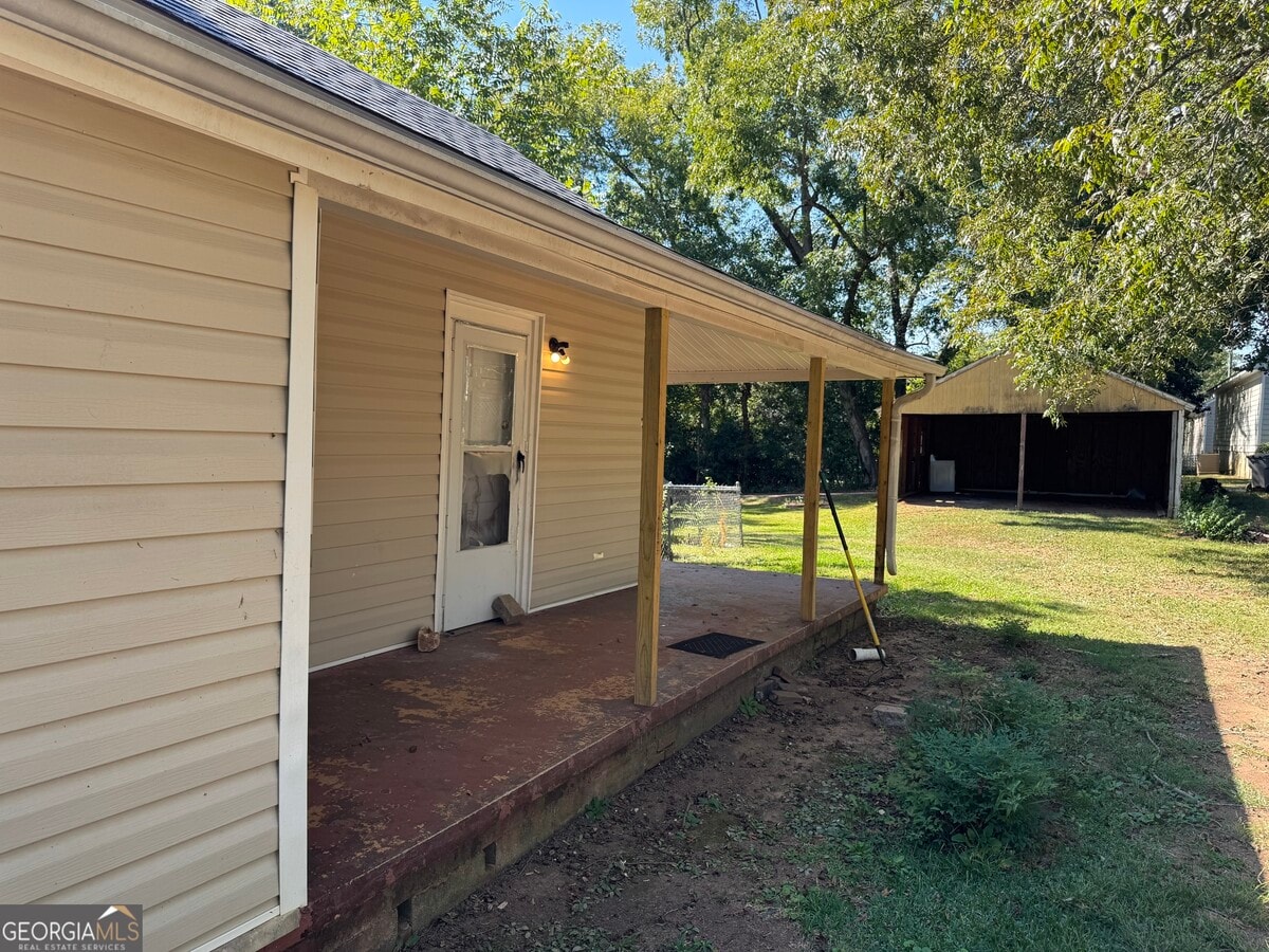 Photo - 702 Jefferson St