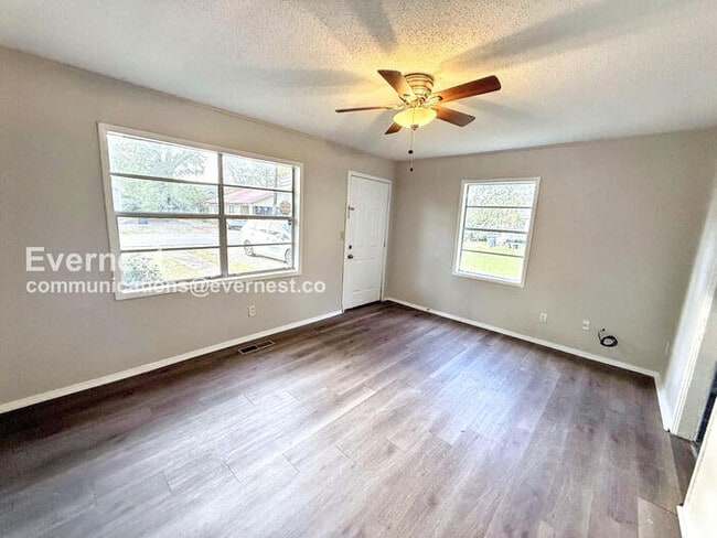 Photo - 1301 19th Pl SW