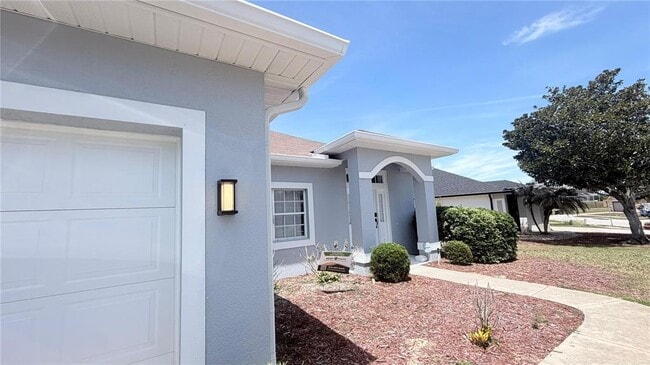Photo - 906 Berwick Dr