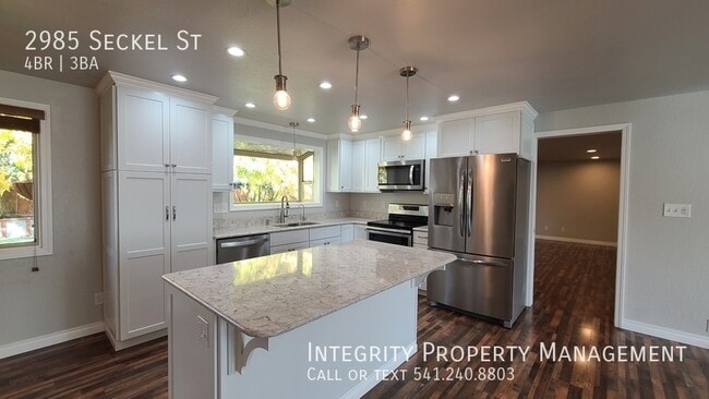 Photo - 2985 Seckel St