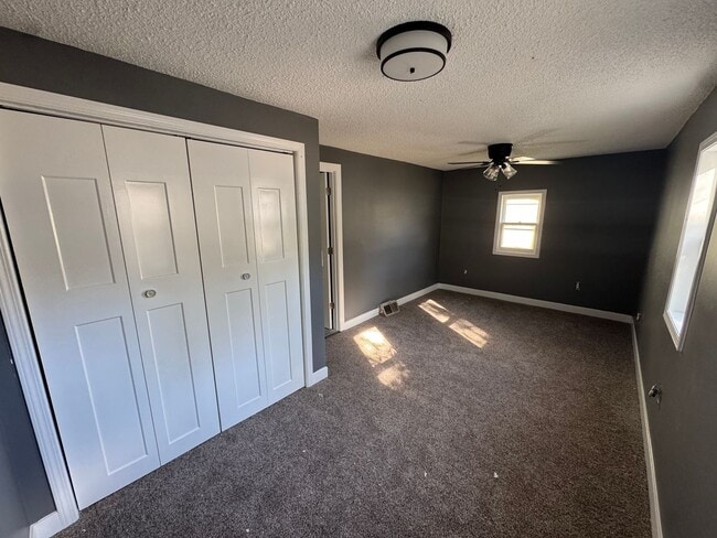 Photo - Affordable Spacious Home for your Family!