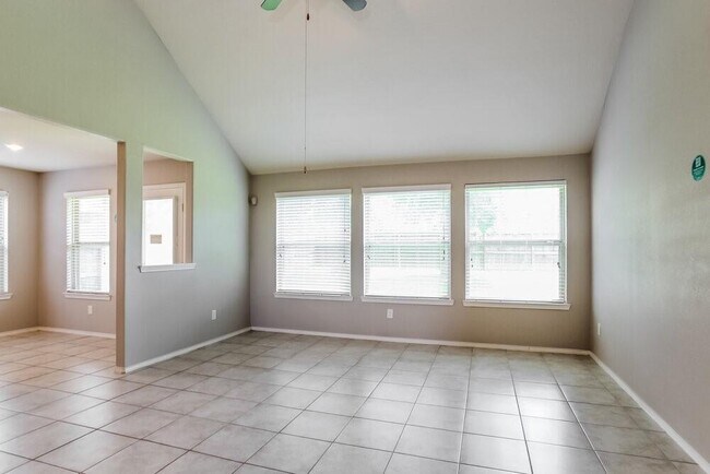 Photo - 4016 Erlington Bnd Trce