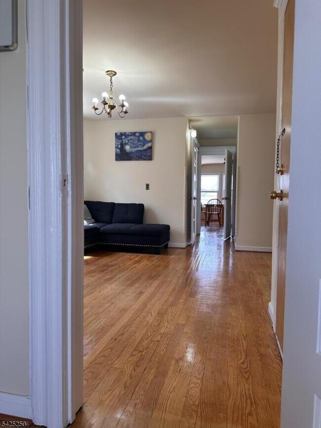 Photo - 75 Elm St Unit 3