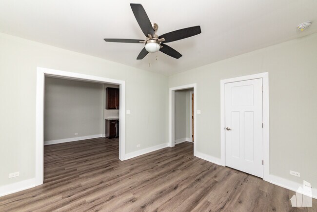 Photo - 485 Roger Williams Ave