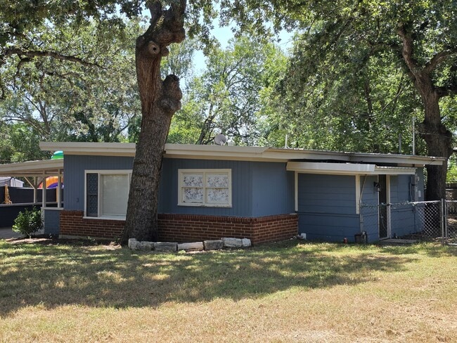 Photo - 522 E Davilla Ave