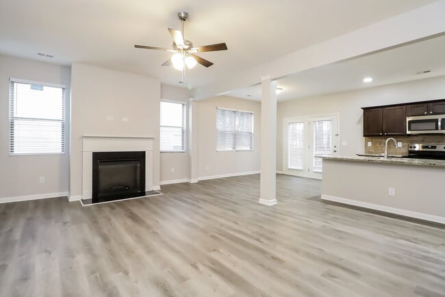 Photo - 1415 Brickfield Way