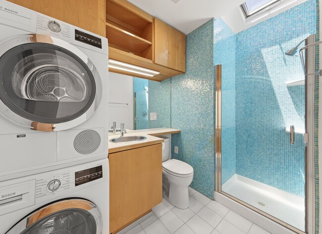 Building Photo - Oak Park ADU Unit Oak Park ADU Rental