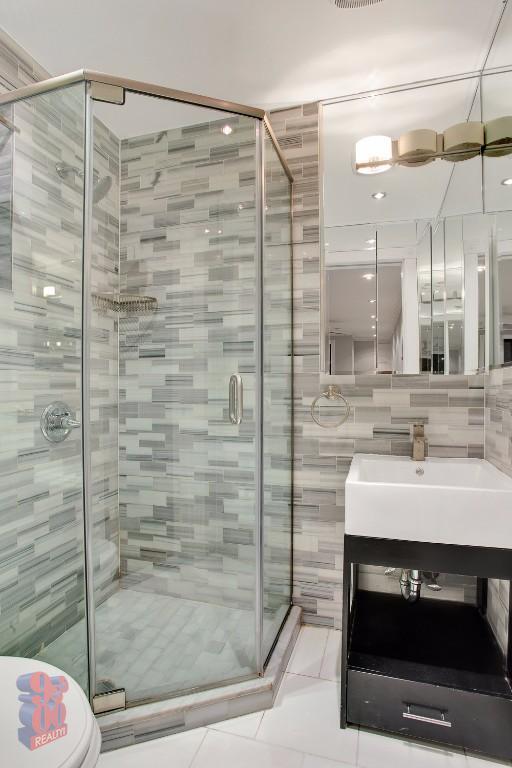 436 W 52nd St Unit 7C