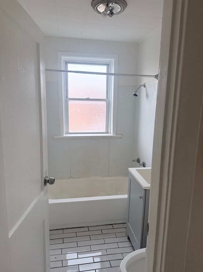 Photo - 4000 Pennsylvania Ave Unit 2A