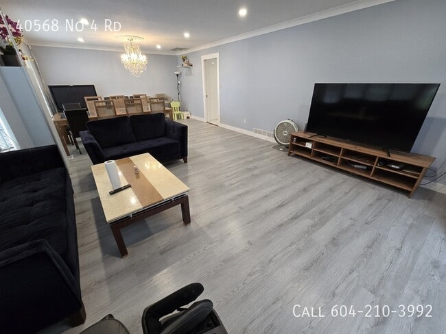 Photo - Spacious Country Living in Abbotsford