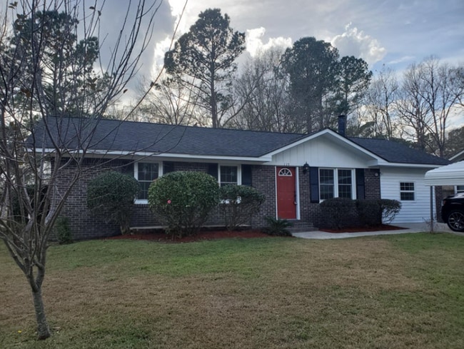 Photo - 3 BR/ 1 BA Ranch Style Home in Summerville!