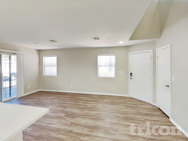 Photo - 2922 Trembling Hill Ave