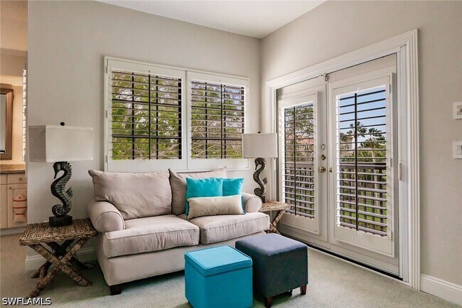 376 Leatherfern Ln