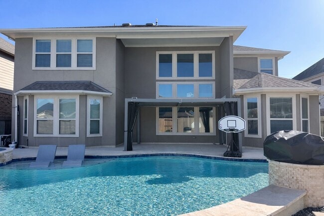 Photo - 2406 Trocadero Ln