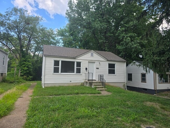 Building Photo - 7723 Monroe Dr Rental
