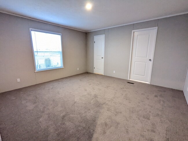 Photo - 677 Oregon St Casa