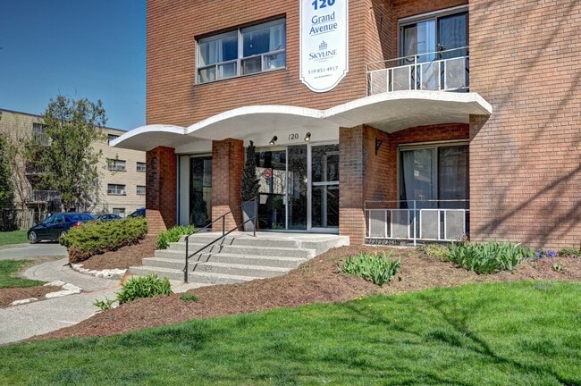 Photo - Parkdale Tower Apartments