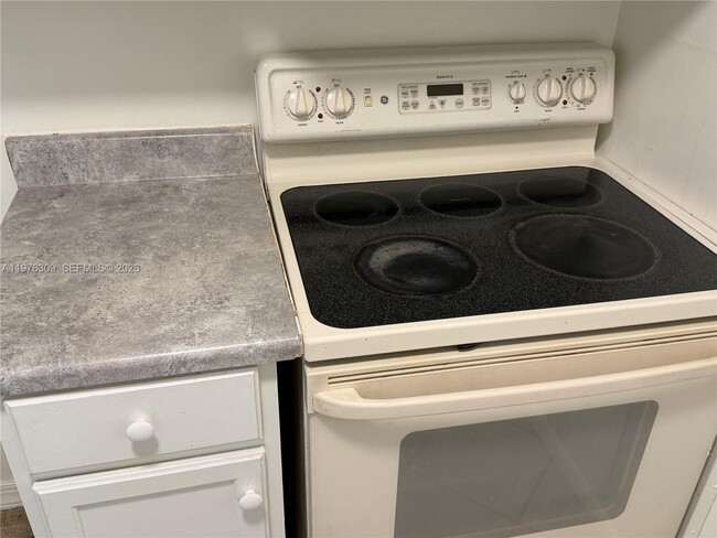 Photo - 8100 Sunrise Lakes Blvd Unit 108