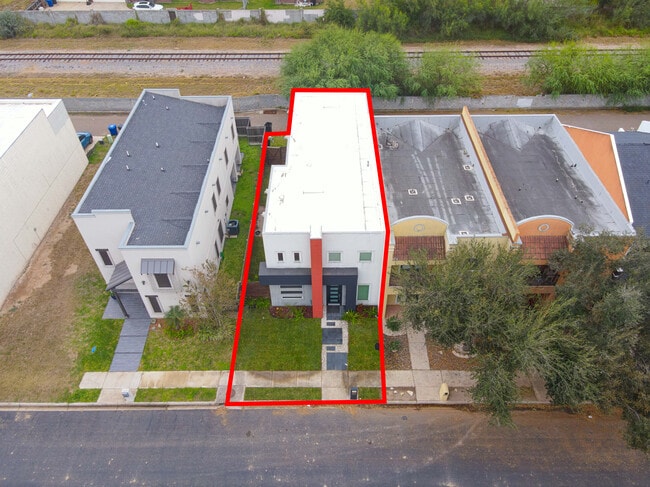 Photo - 6732 N 4th St