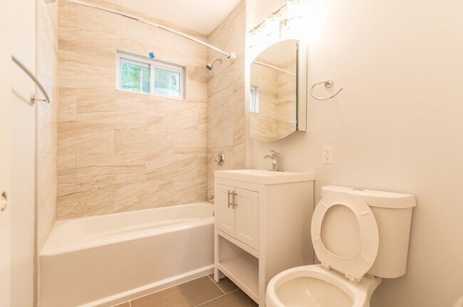 Photo - 28 Hunnewell Ave