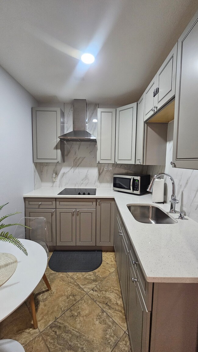368 Buenaventura Blvd