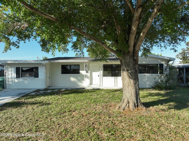 Building Photo - 2198 Woodbury Rd