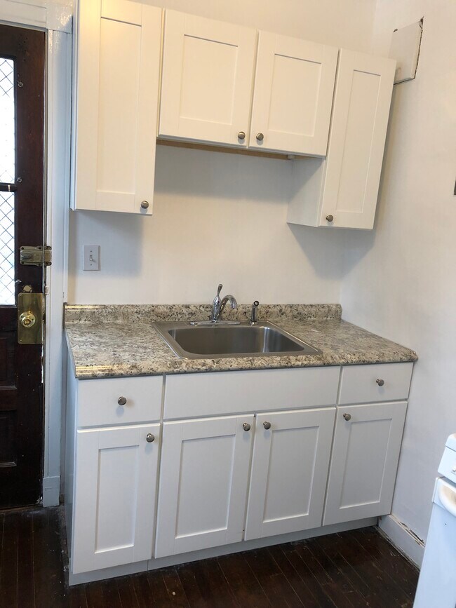 Photo - 4135 Roland Ave Unit 2A
