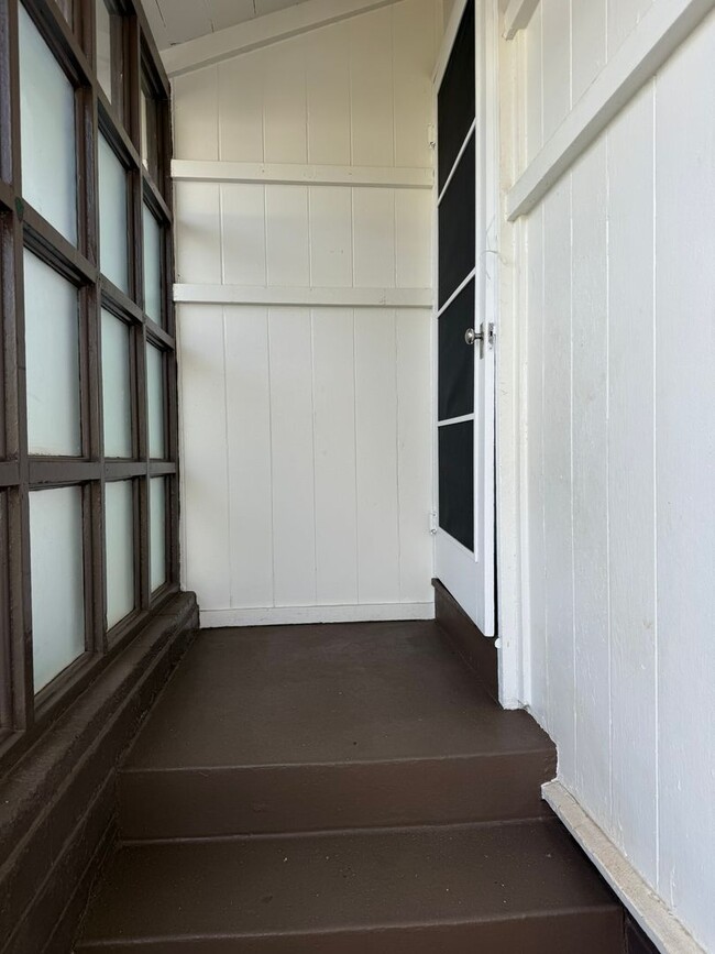 Photo - Newly Renovated 3-Bedroom, 1-Bathroom Sing...