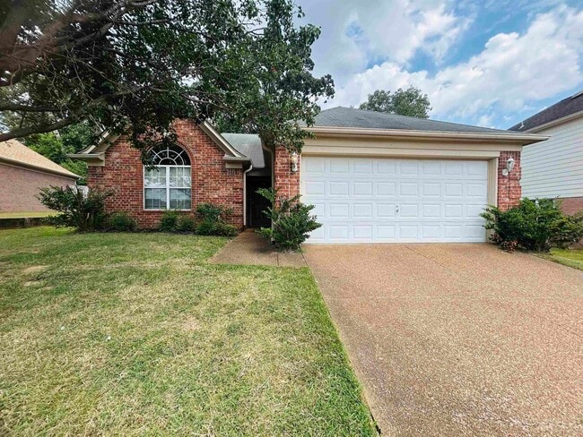 Building Photo - 3912 Sundale Way W Rental