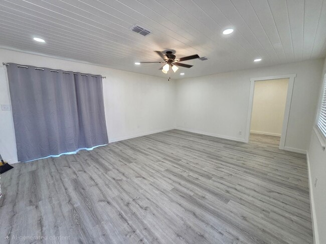 Photo - 1625 North St