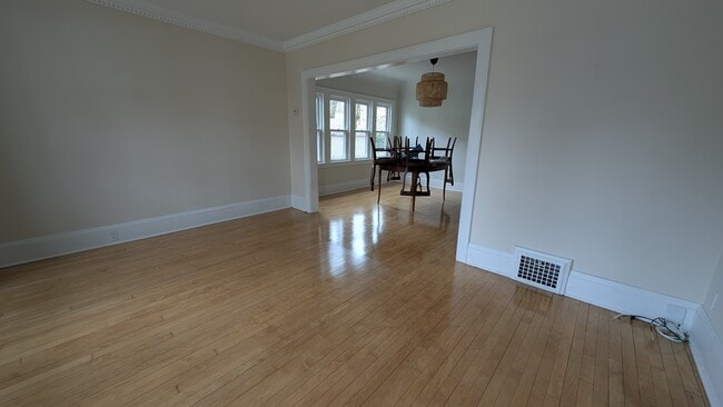 Photo - 569 N 65th St Unidad Lower