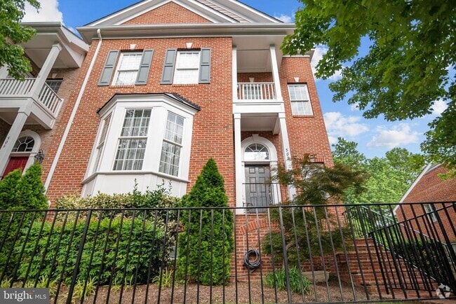Building Photo - 508 S Fayette St Rental