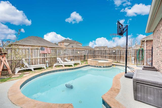 Photo - 104 Harvest Hill Ln