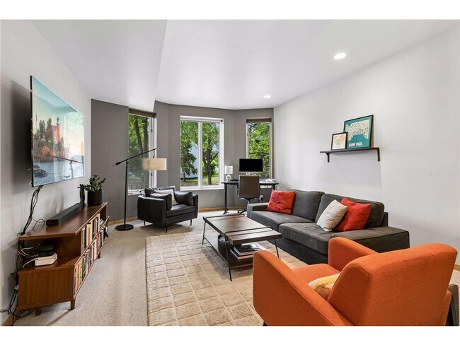 Photo - 561 Laurel Ave Unit 1
