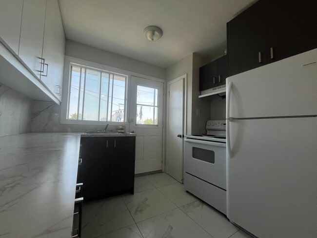 Photo - 9301 Av. 24e Unit 7